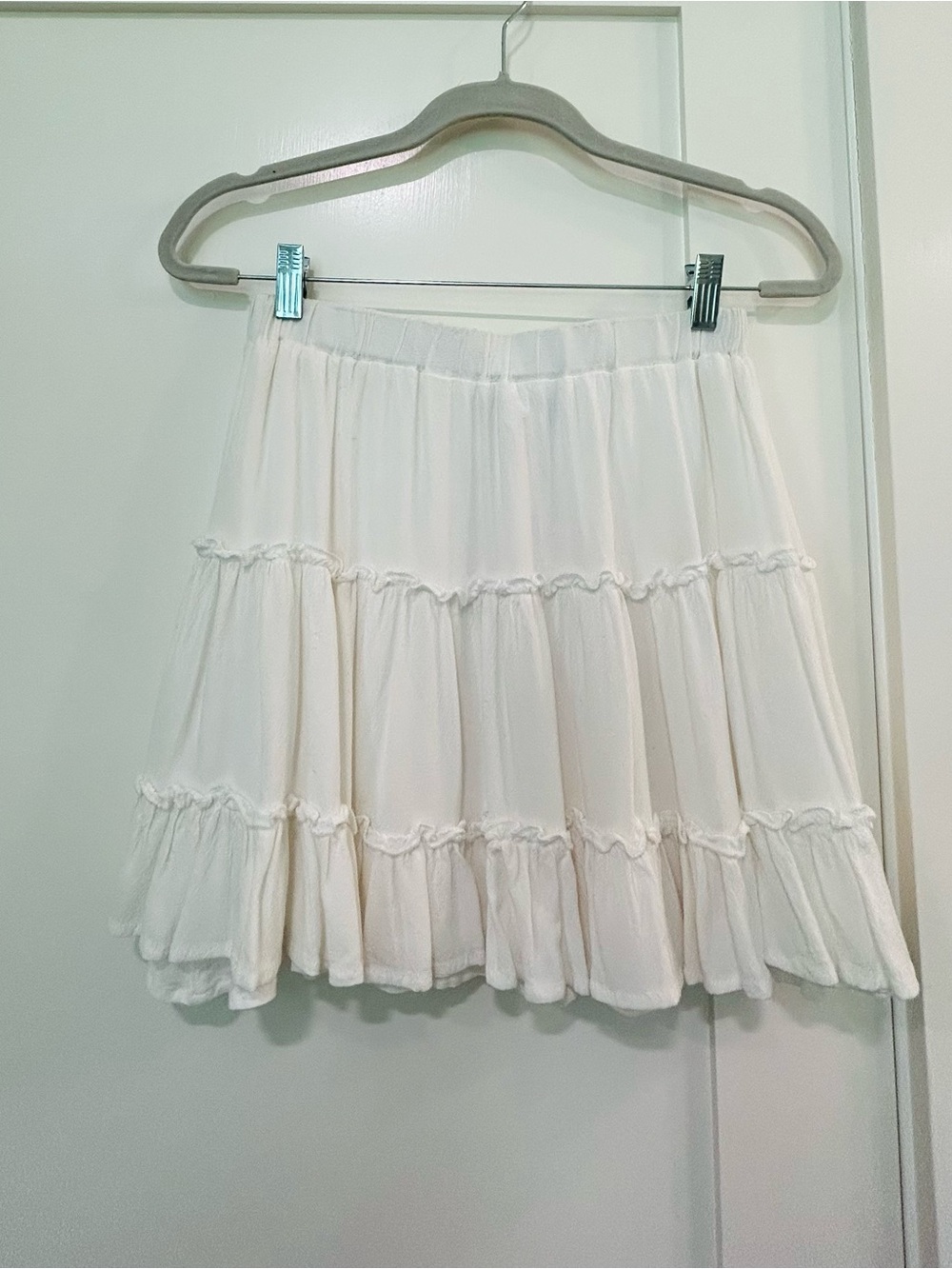 Princess Polly Tiered White Mini Skirt — Size US 6